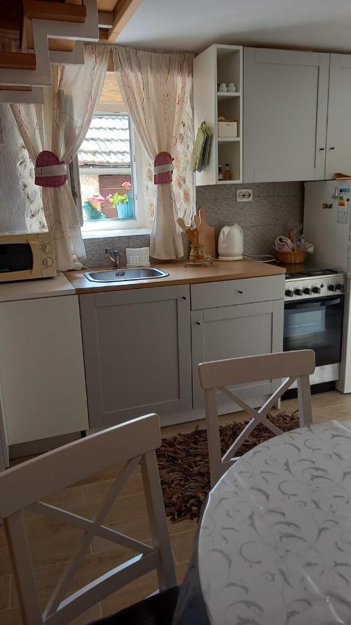 Apartament Apartman Niki, Medov Dolac - Lovreć Zewnętrze zdjęcie
